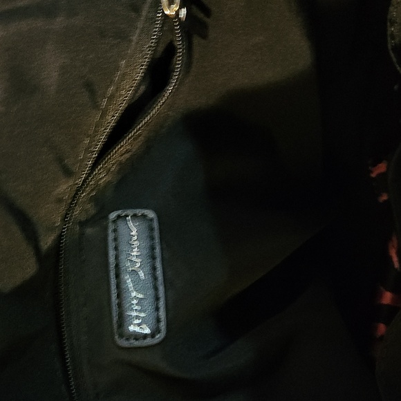 Betsey Johnson | UV COLOR CHANGING Quilted Heart Puffer Totebag - Picture 14 of 15